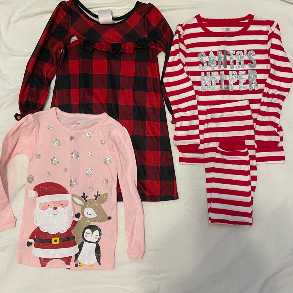 Christmas PJ bundle EUC